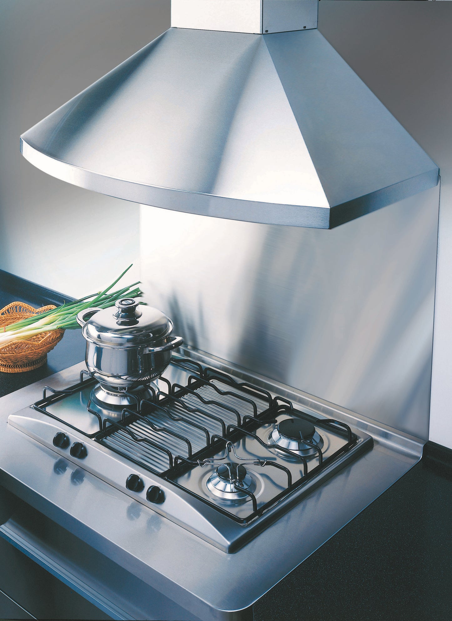 RA92 Hands-Free Fully-Auto Wall Mount Hood